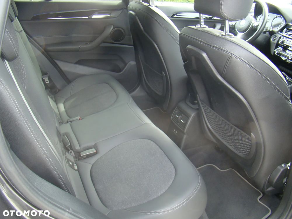 BMW X1 xDrive20d Sport - 33