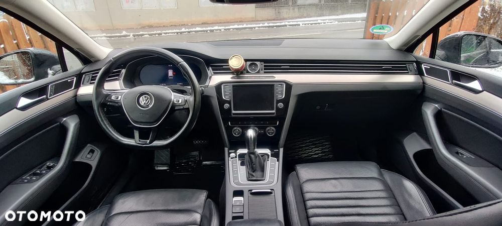 Volkswagen Passat - 8