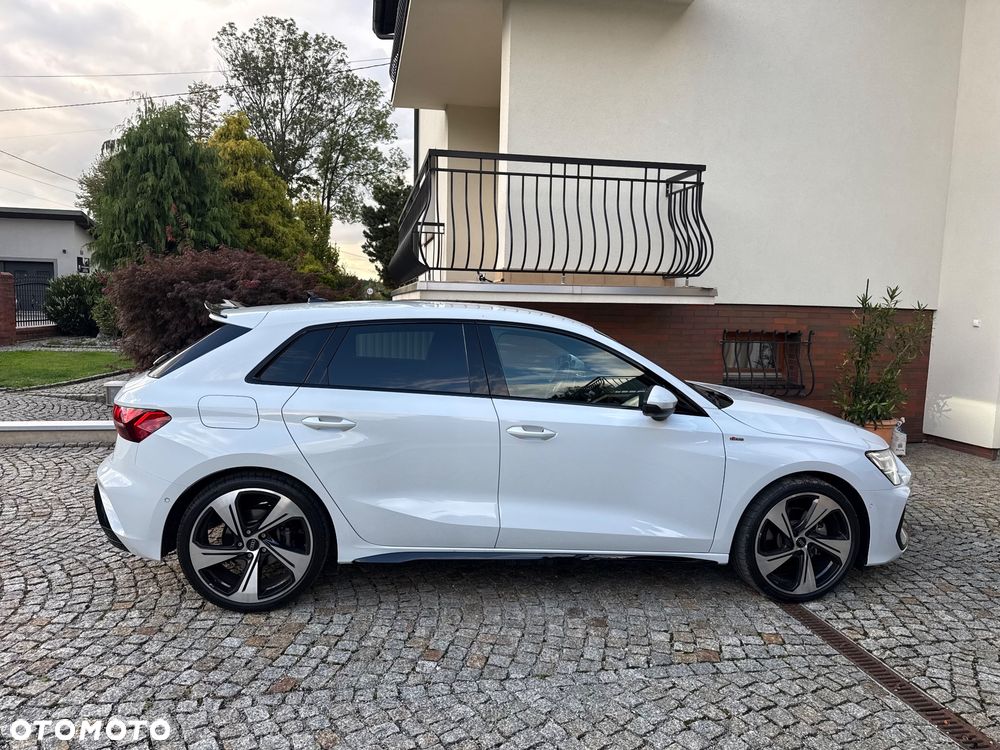 Audi A3 Sportback - 12