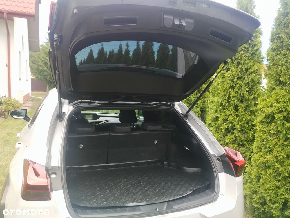 Lexus UX 250h Elegance 2WD - 13