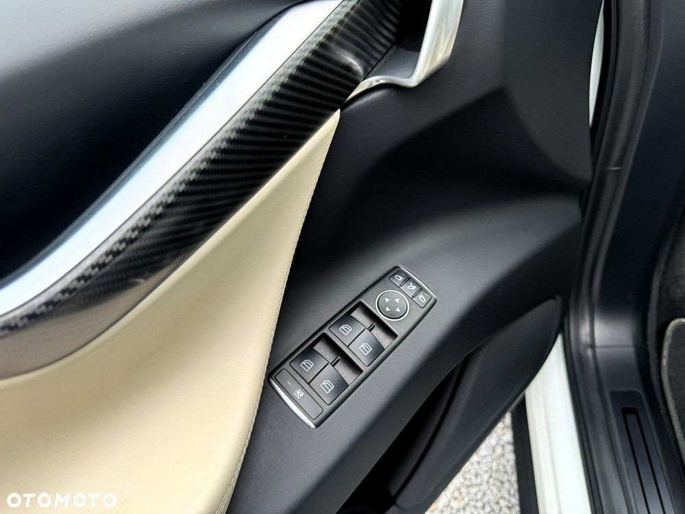 Tesla Model X Long Range Plus - 16