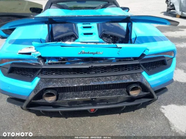 Lamborghini Huracan Performante - 10