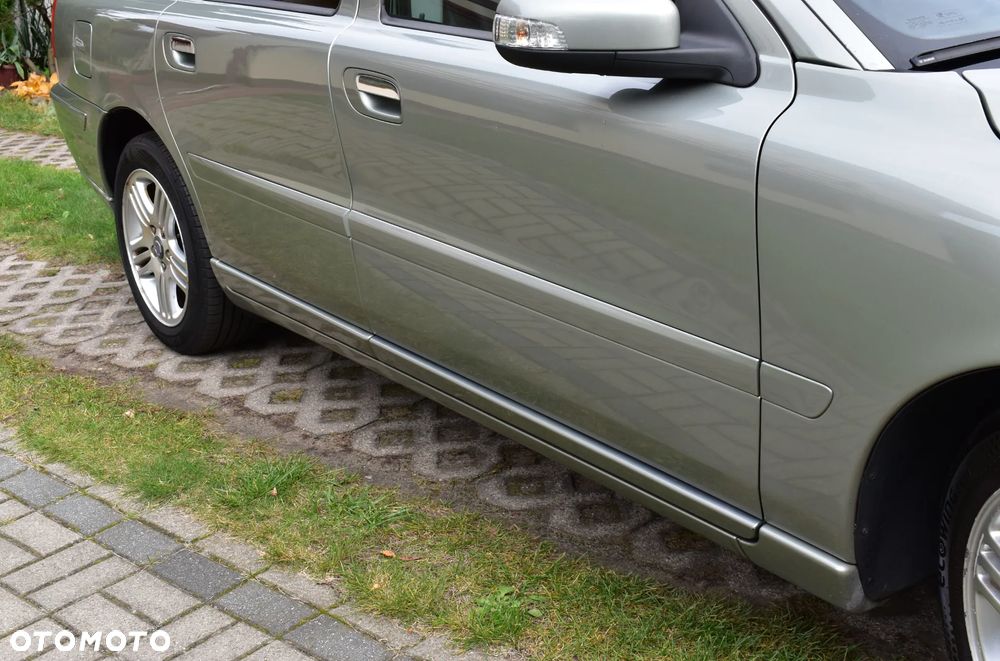 Volvo V70 2.4 Momentum - 12