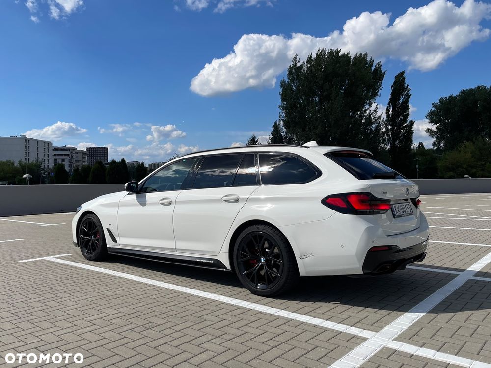BMW Seria 5 540i xDrive mHEV M Sport sport - 7