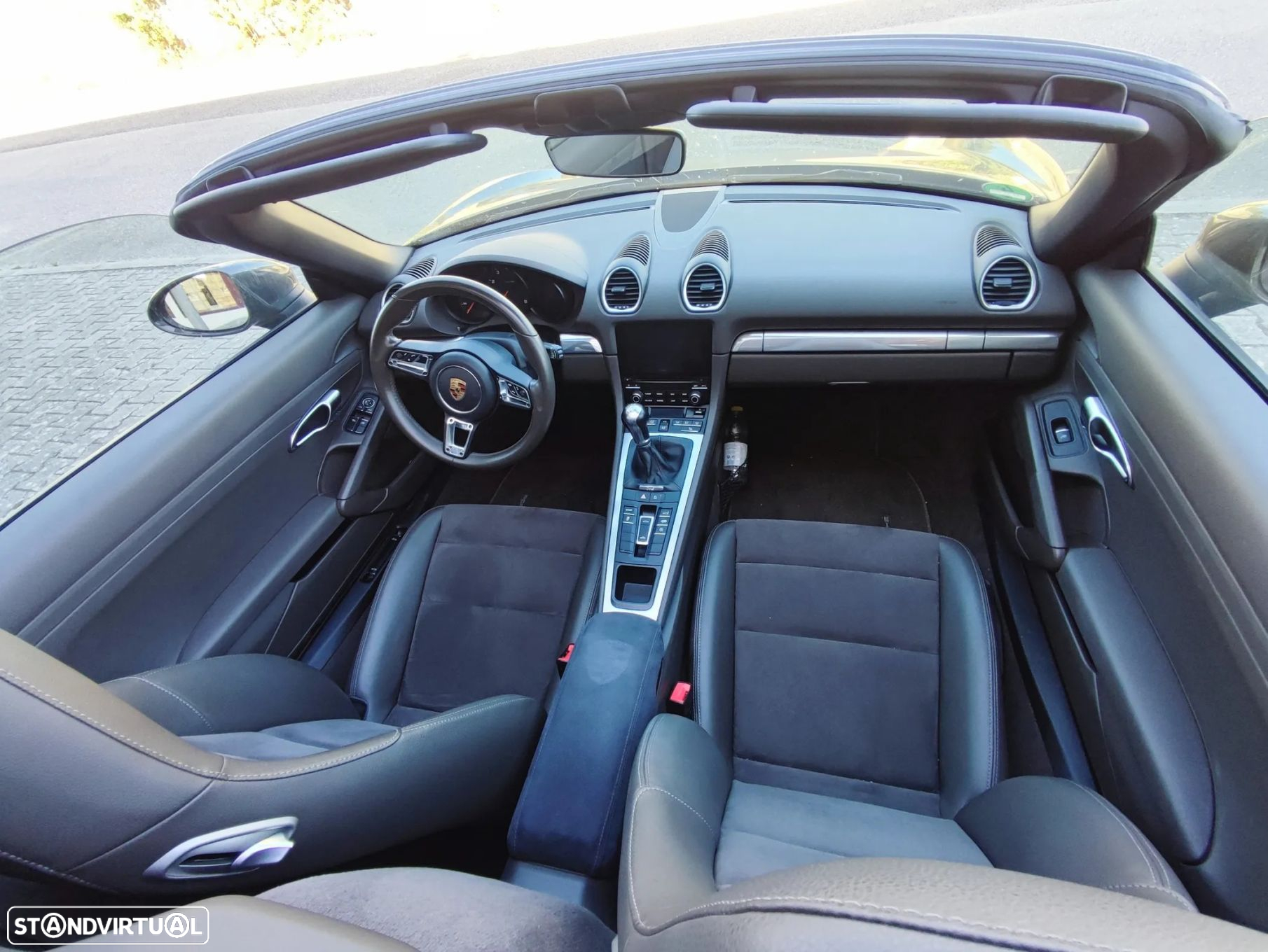 Porsche 718 Boxster 2.0 T - 32