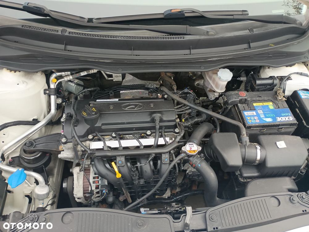 Hyundai i20 1.2 Trend - 26