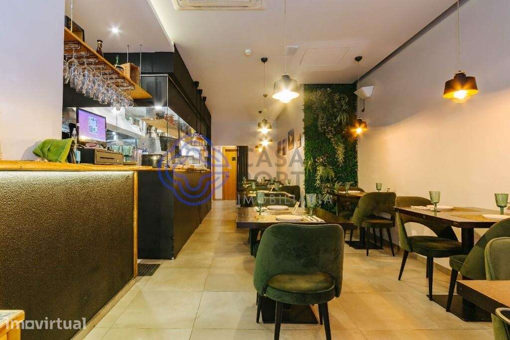 Restaurante renovado para trespasse nas Colinas do Cruzeiro com esplan - Grande imagem: 4/36