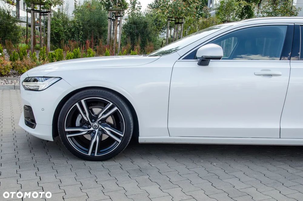 Volvo V90 D4 Geartronic R Design - 9