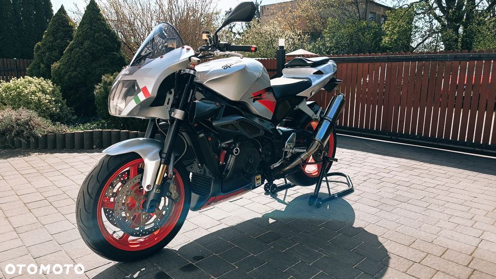 Aprilia Tuono - 12