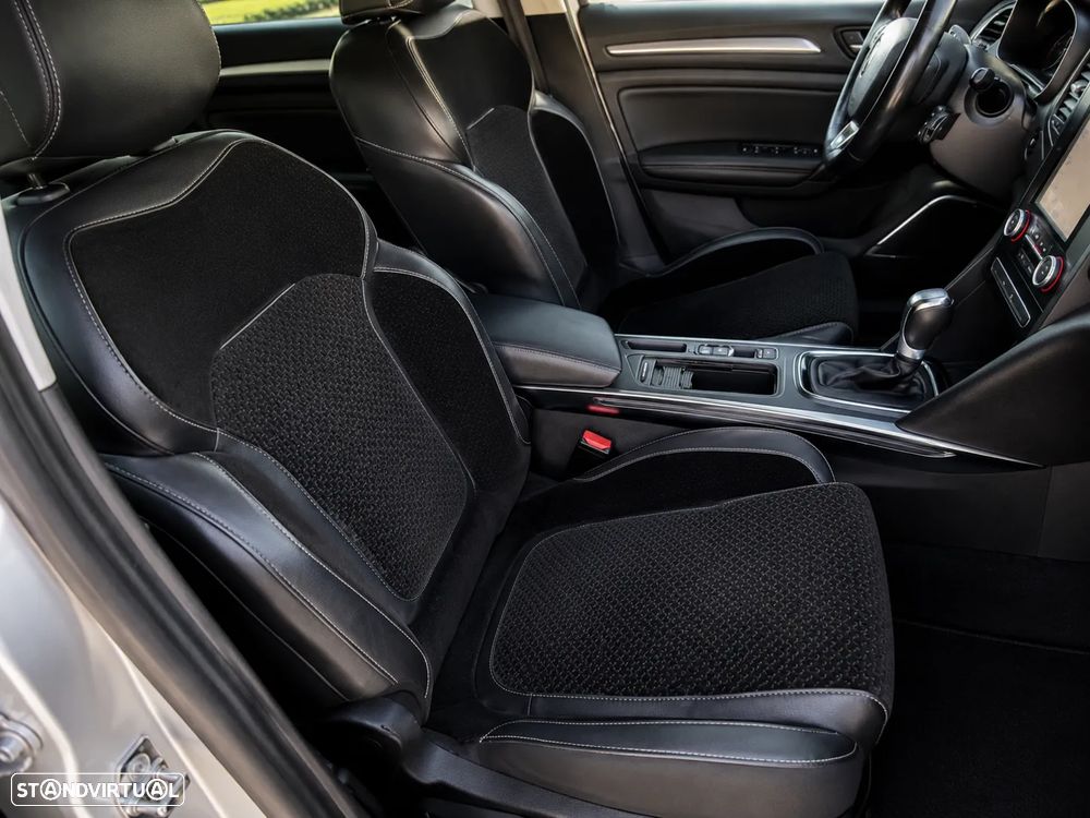 Renault Mégane Sport Tourer ENERGY dCi 110 EDC LIMITED - 25