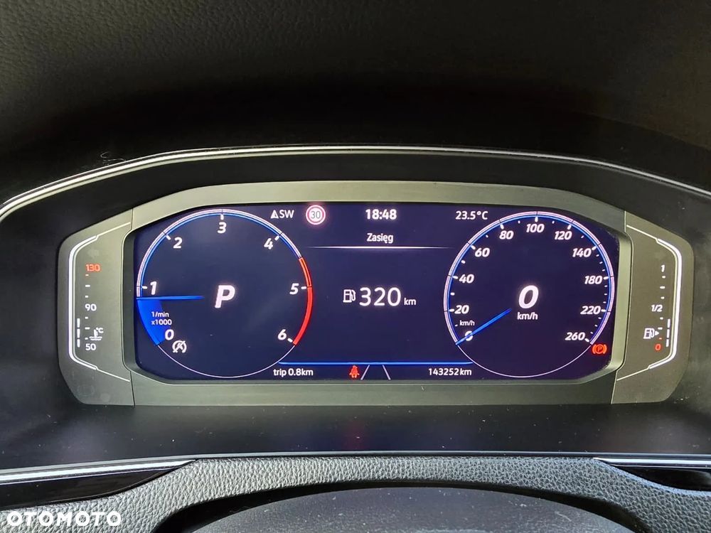 Volkswagen Passat 2.0 TDI EVO Business DSG - 23