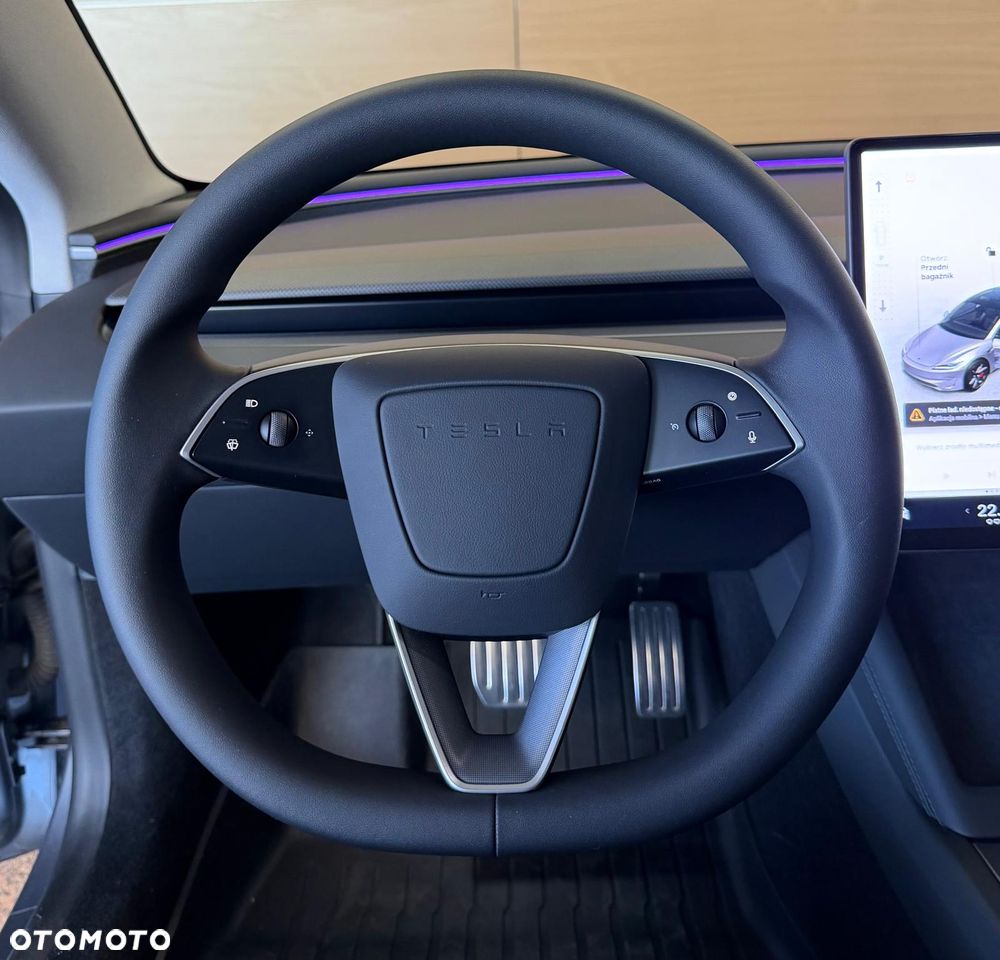 Tesla Model 3 - 14