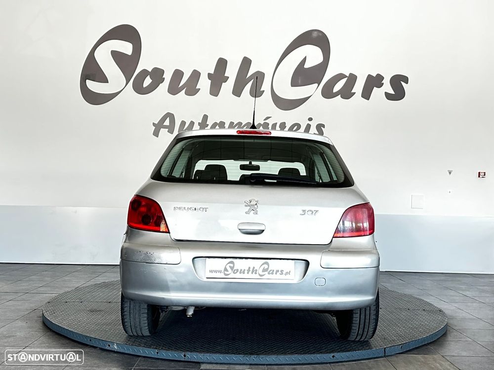Peugeot 307 1.4 XR - 4