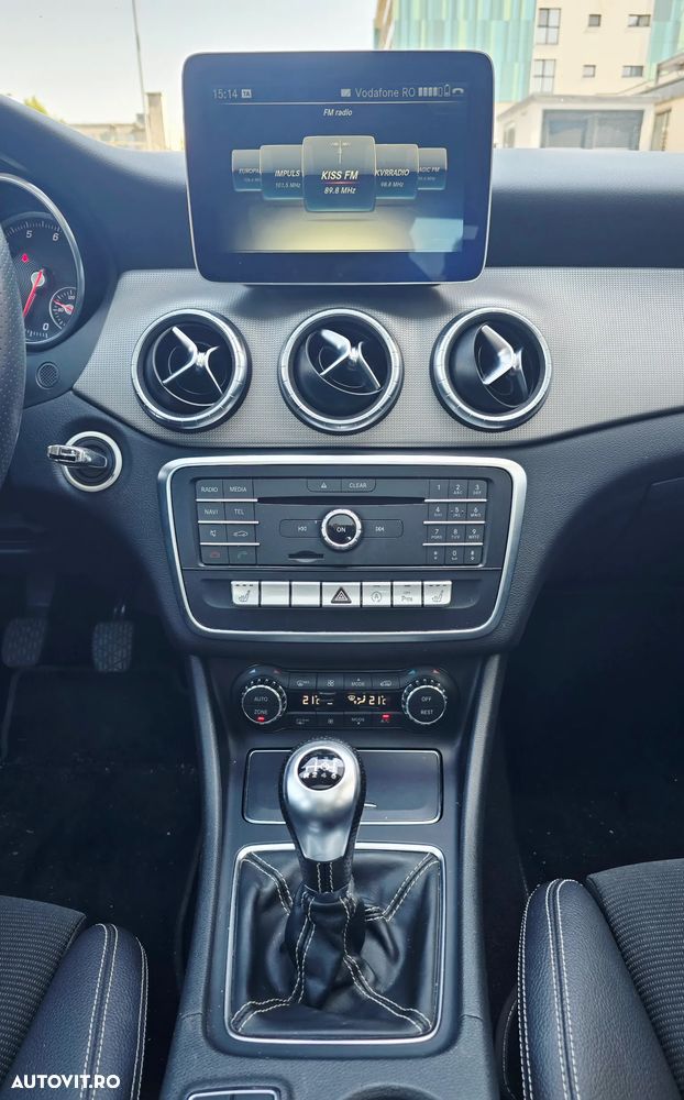 Mercedes-Benz CLA 180 Standard - 5