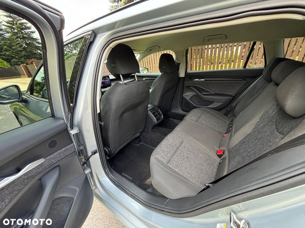 Skoda Superb 2.0 TDI SCR Essence DSG - 17
