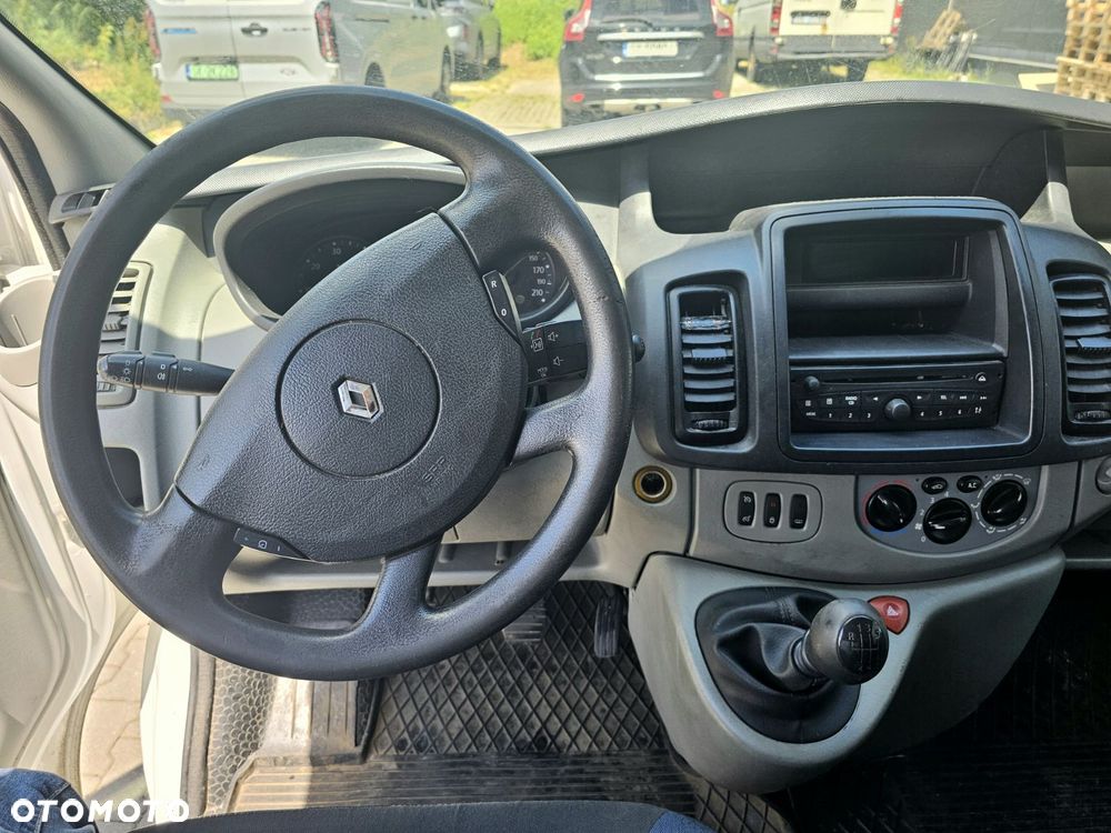 Renault TRAFIC - 3