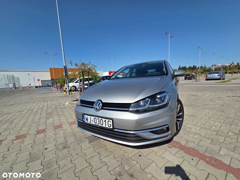 Volkswagen Golf - 11