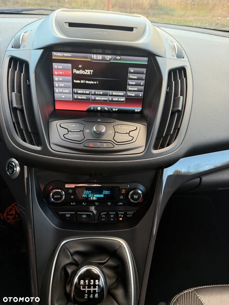 Ford Kuga 1.5 EcoBoost 2x4 Titanium - 12