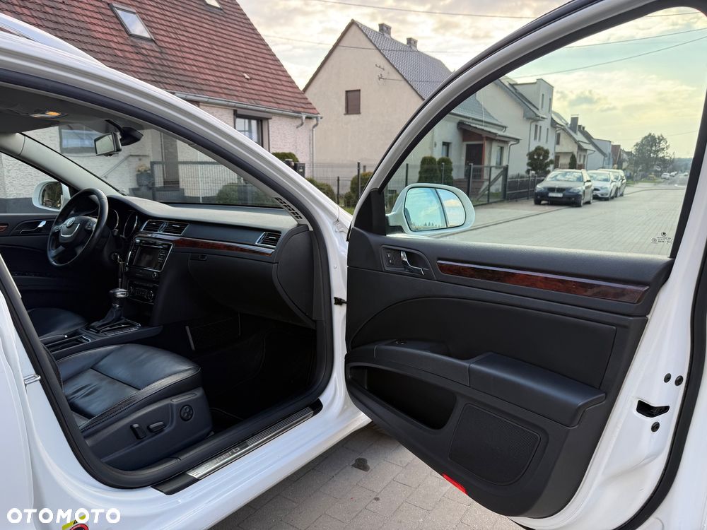 Skoda Superb 2.0 TSI DSG Exclusive - 20