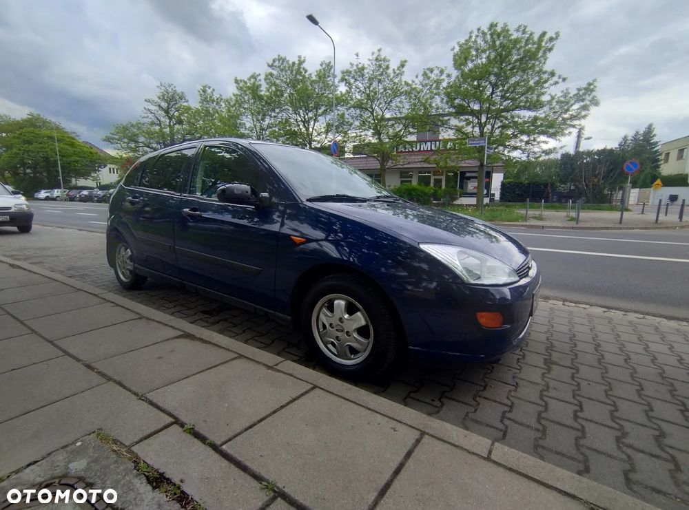 Ford Focus 1.6 Comfort - 1
