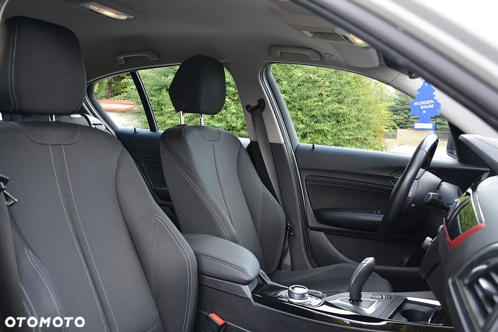 BMW Seria 1 118i Sport Line - 30