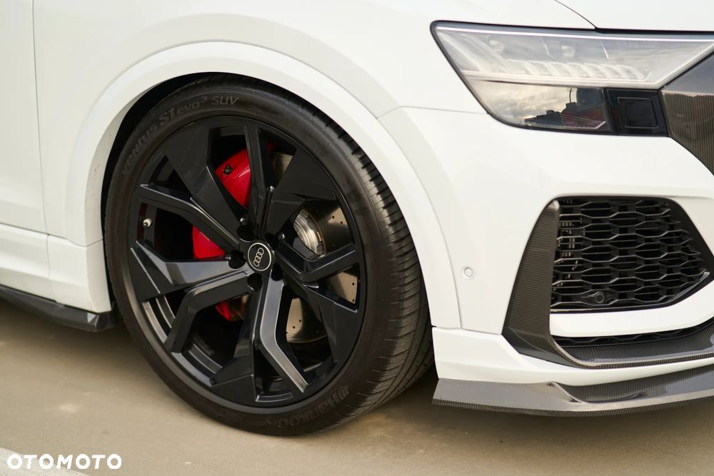 Audi RS Q8 - 8