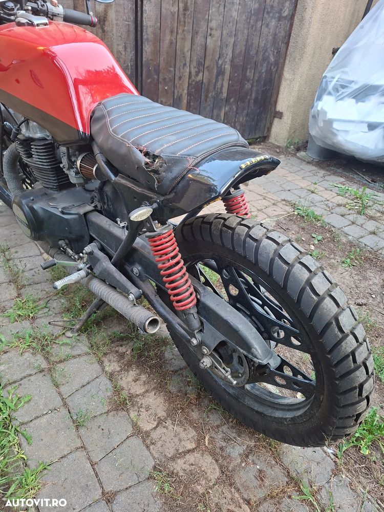 Honda CB 400F - 11