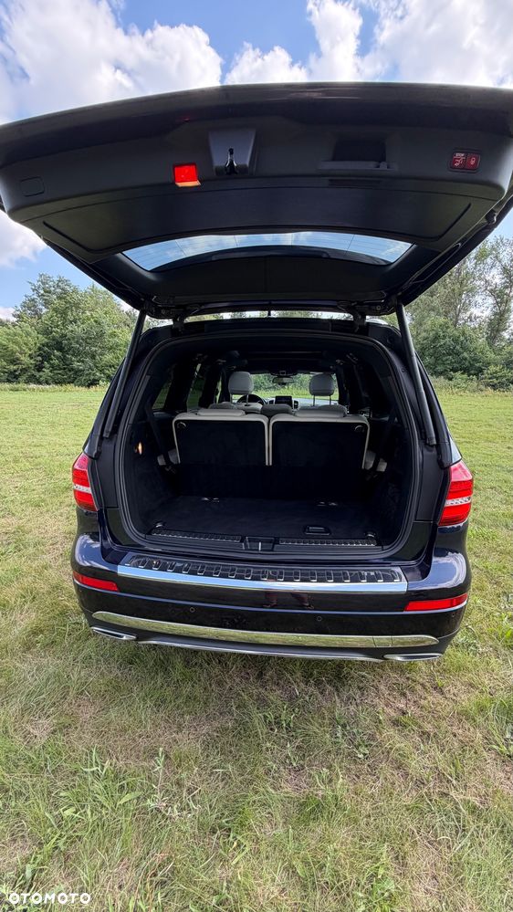 Mercedes-Benz GLS - 23