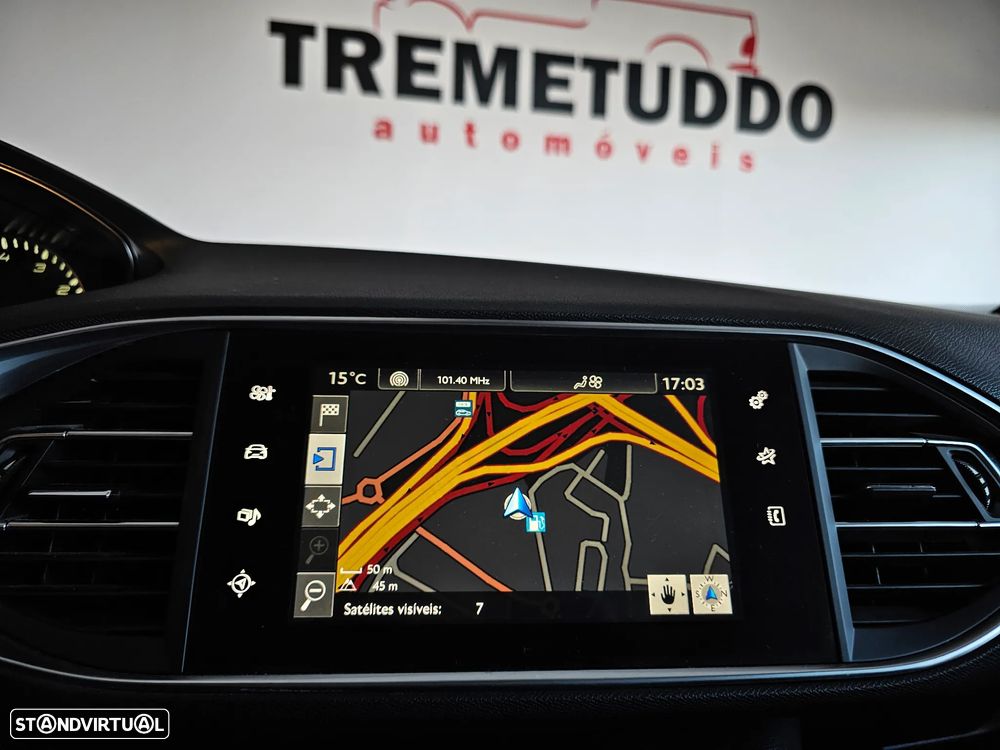 Peugeot 308 1.2 PureTech Allure EAT6 - 28