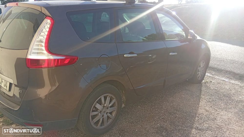 Renault Grand Scénic 1.5 dCi Luxe 7L - 10