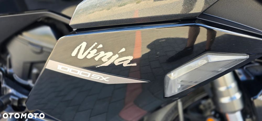 Kawasaki Ninja 1000 SX - 22