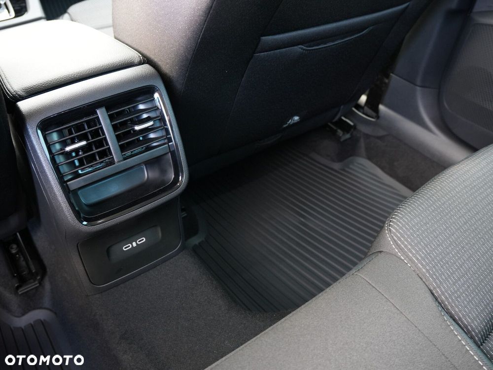 Skoda Octavia 1.5 TSI mHEV Drive Selection DSG - 38