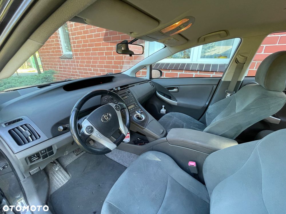 Toyota Prius 1.5 VVT-i Sol - 8