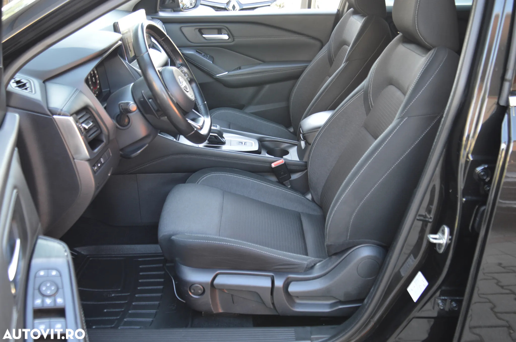 Nissan Qashqai 1.3 DIG-T MHEV Xtronic N-Connecta - 8
