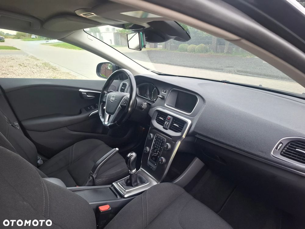 Volvo V40 - 12