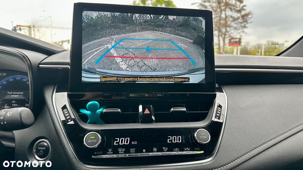 Toyota Corolla 2.0 Hybrid Style - 22