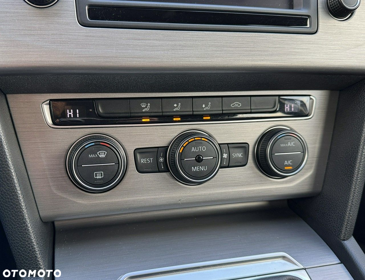 Volkswagen Passat - 39