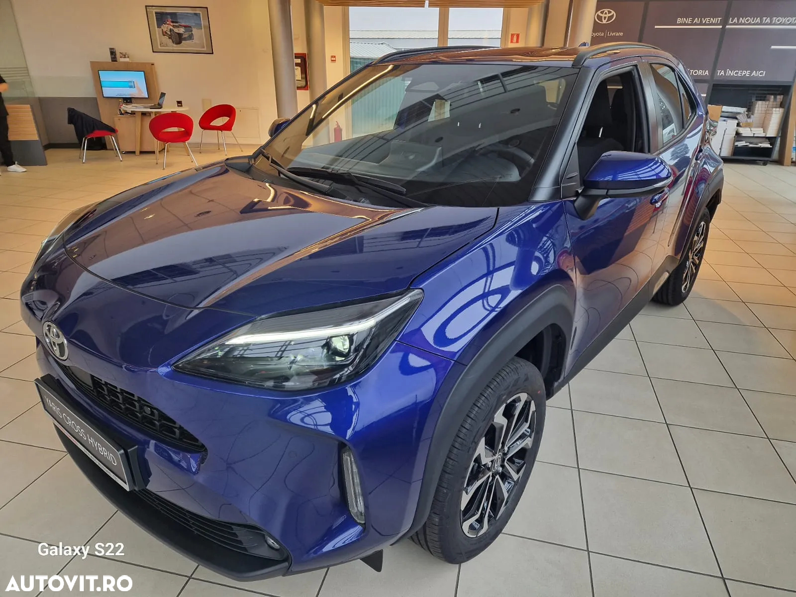 Toyota Yaris Cross 1.5 VVT-i HSD 4x2 Dynamic - 3