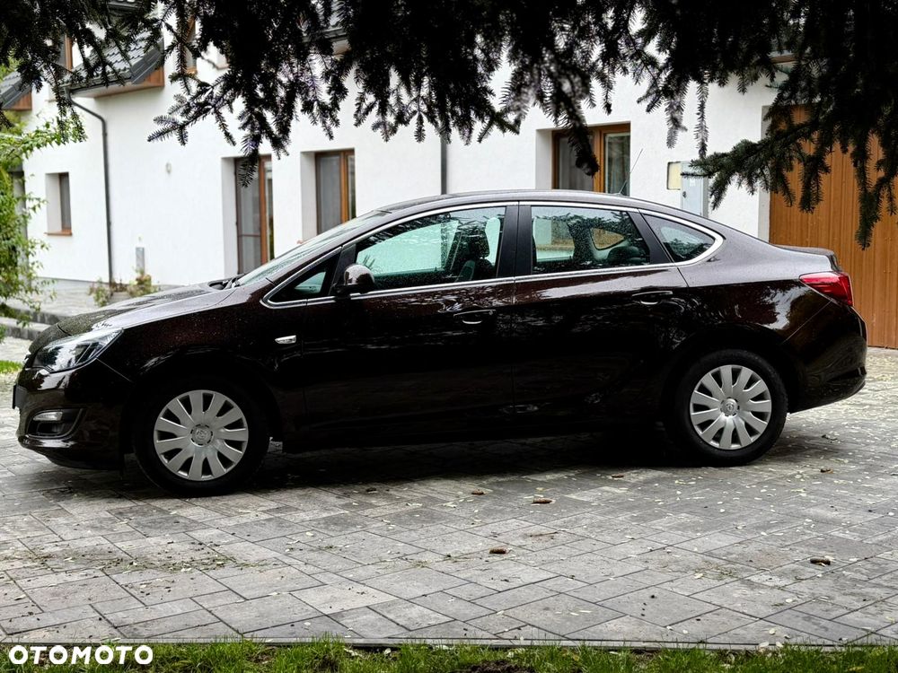 Opel Astra 1.6 Active - 10