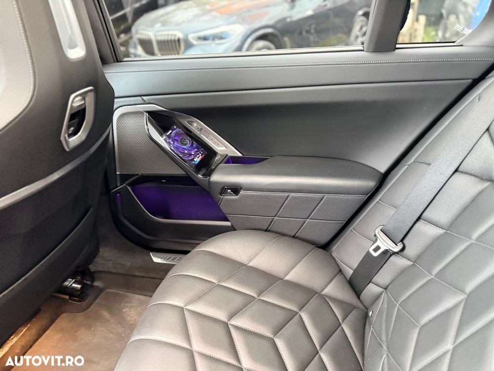 BMW Seria 7 - 23