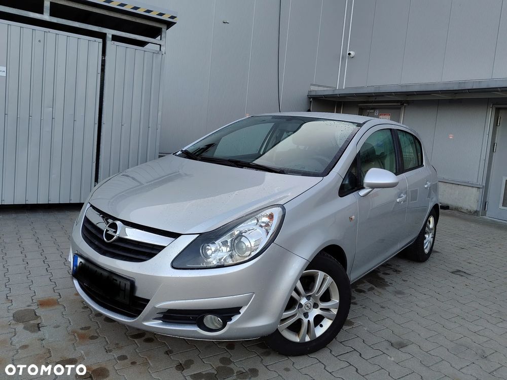 Opel Corsa 1.4 16V Cosmo - 1