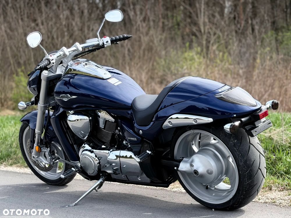 Suzuki Boulevard - 3