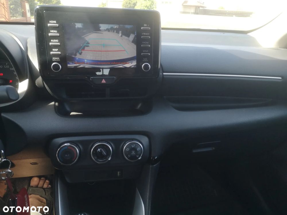 Toyota Yaris 1.5 Comfort - 11