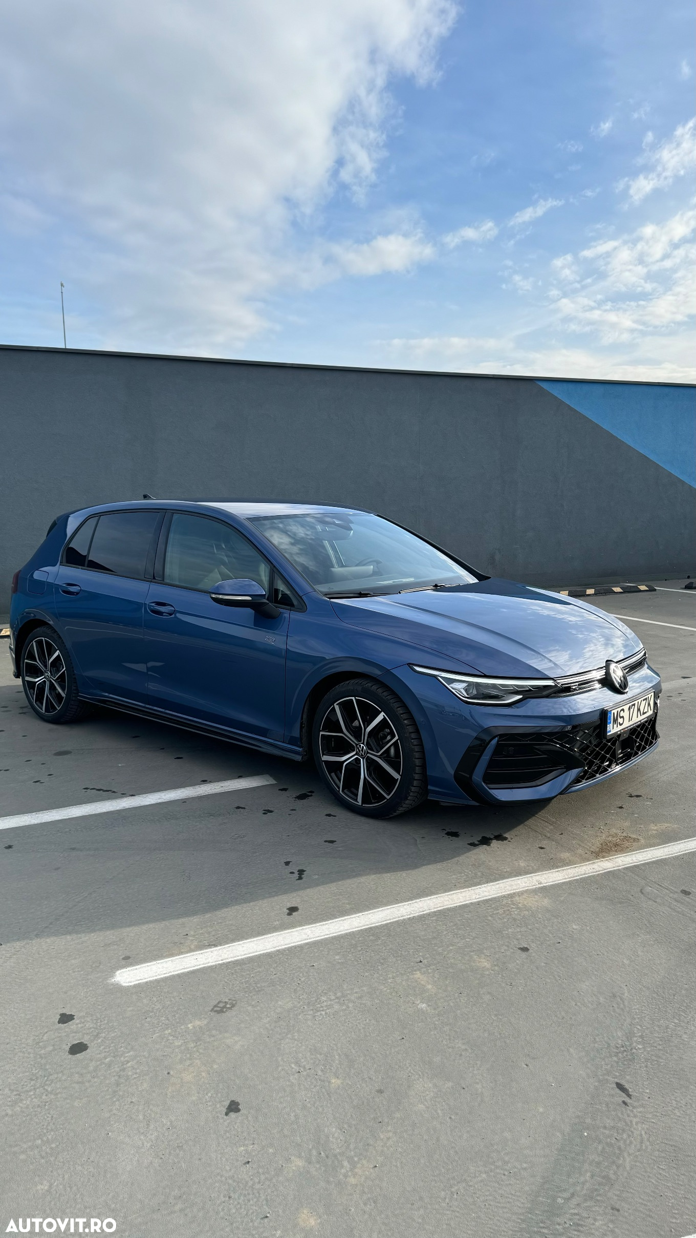 Volkswagen Golf 1.5 eTSI DSG MHEV R-Line - 3