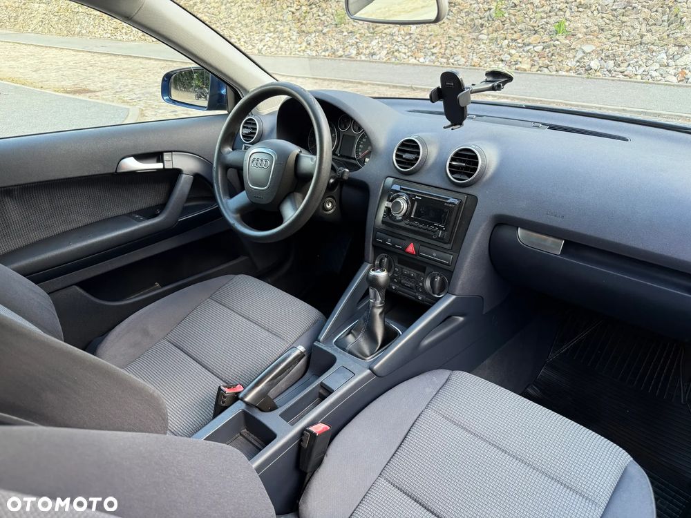 Audi A3 3-drzwiowe 1.6 Ambiente - 19
