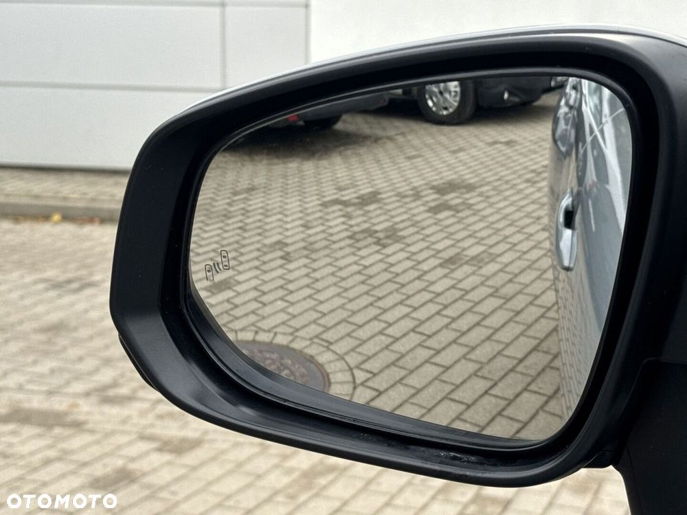 Toyota Corolla Cross 2.0 Hybrid Style - 28