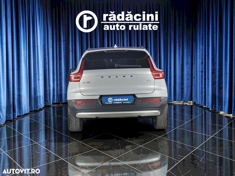 Volvo XC 40 - 9