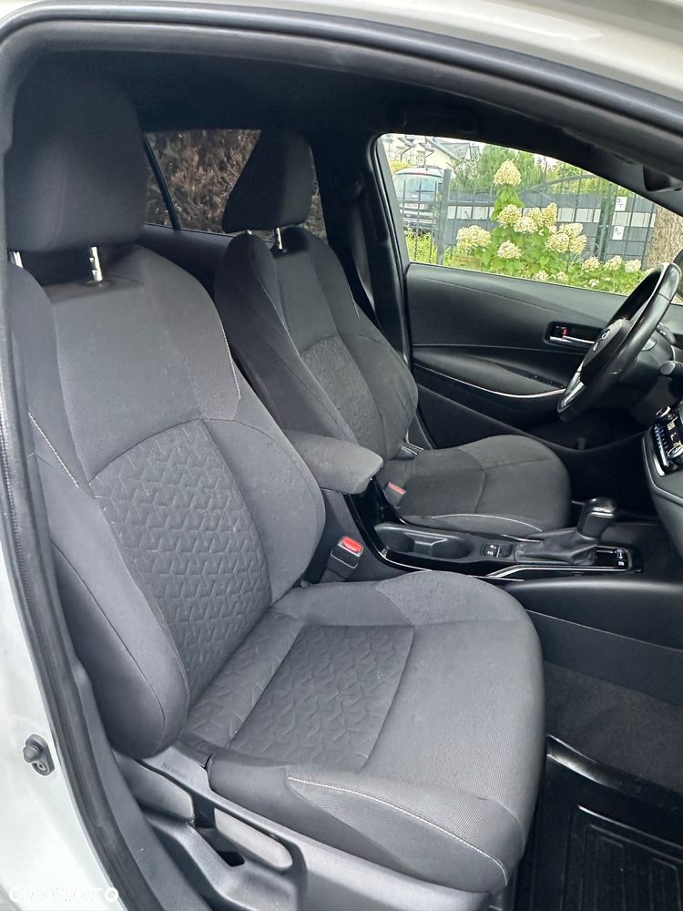 Toyota Corolla 1.8 Hybrid Executive - 35