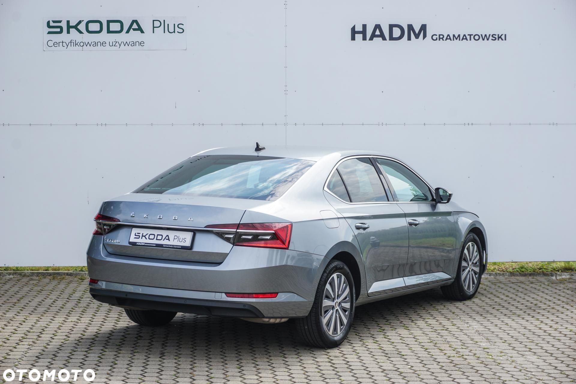 Skoda Superb 2.0 TSI Style DSG - 8