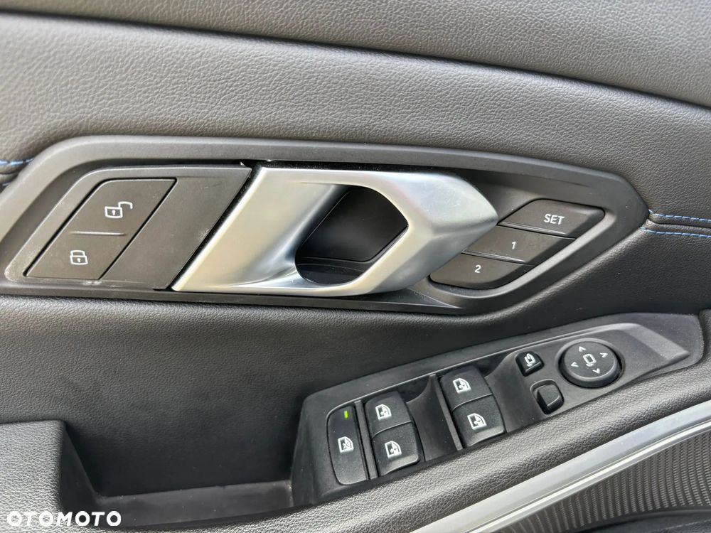 BMW Seria 3 320i xDrive M Sport - 7